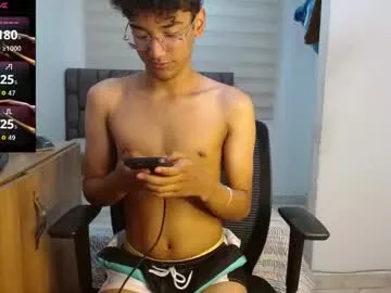 jonathanfranz123 – webcam model profile photo Image 19