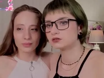 astryd69 – webcam model profile photo Image 13