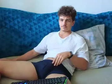 vladislav13mayeer – webcam model profile photo Image 13