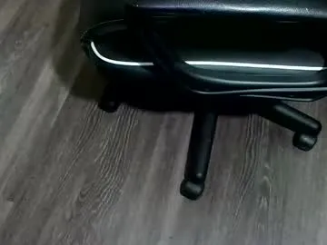 DaddysSluttyGirl – webcam model profile photo Image 13