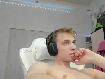 IORio2 – webcam model profile photo Image 5