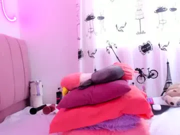 Taanni – webcam model profile photo Image 11