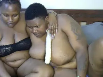 Juicy-Vikki – webcam model profile photo Image 19