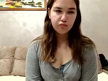 VIKITOMMY – webcam model profile photo Image 10