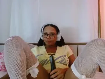 hornylittlehoney Image 3