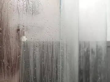 IORio2 – webcam model profile photo Image 14