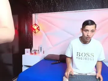 andresgiraldo1 – webcam model profile photo Image 2