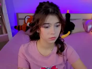 Youlalia – webcam model profile photo Image 13