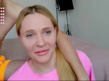 BelleLouiseVp – webcam model profile photo Image 12