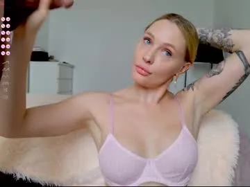 BelleLouiseVp – webcam model profile photo Image 9