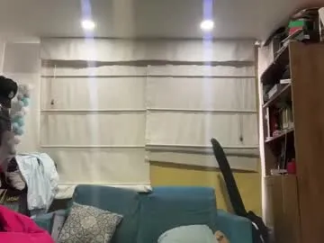 lucretiaburnaugh – webcam model profile photo Image 6