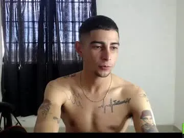 AlexAndPole – webcam model profile photo Image 4