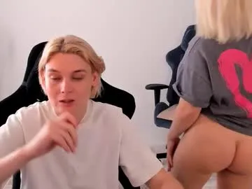 shy_suchka – webcam model profile photo Image 12