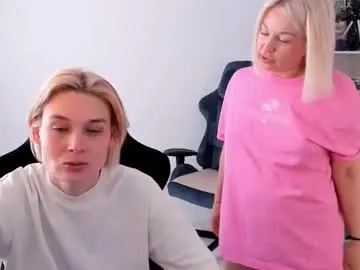 shy_suchka – webcam model profile photo Image 14