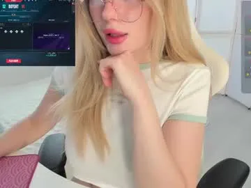 EvieEvans – webcam model profile photo Image 3