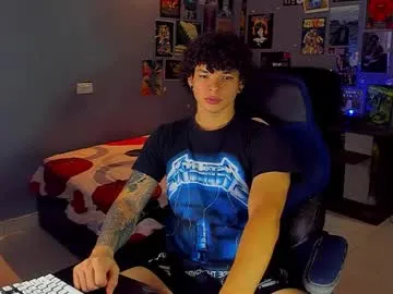 alex_islive – webcam model profile photo Image 11