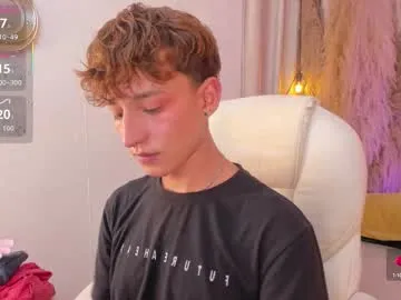 alonehazel – webcam model profile photo Image 11