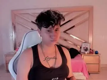 mila_glow – webcam model profile photo Image 17