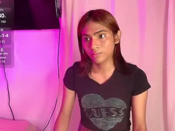 wolfan_sky – webcam model profile photo Image 16