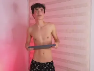 muscularfriend – webcam model profile photo Image 6