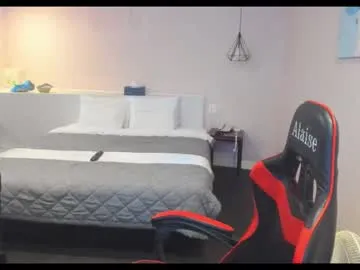 xunybany – webcam model profile photo Image 14