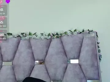 xunybany – webcam model profile photo Image 8