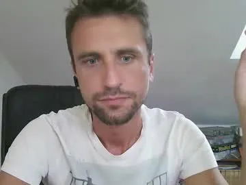 sigmasian – webcam model profile photo Image 11