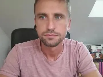 sigmasian – webcam model profile photo Image 12