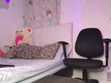 lisaamoree – webcam model profile photo Image 7