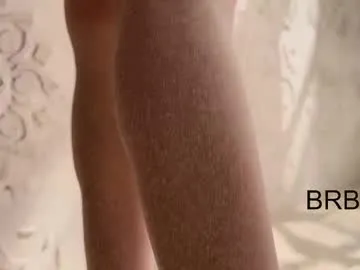 HopeHeaven – webcam model profile photo Image 12