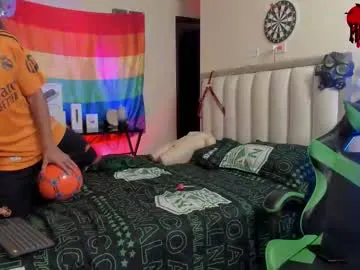 glasses_cat – webcam model profile photo Image 7