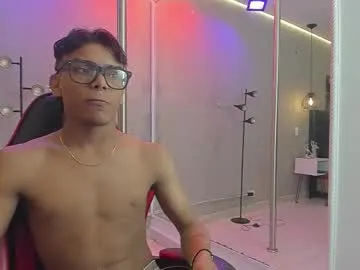 Lola_Hale – webcam model profile photo Image 4