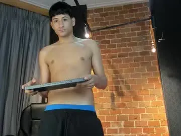 Pinkie_Princes – webcam model profile photo Image 3