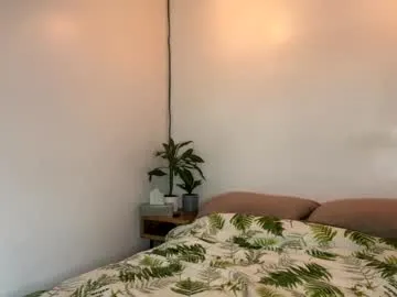 little_v1rgin_angel – webcam model profile photo Image 10