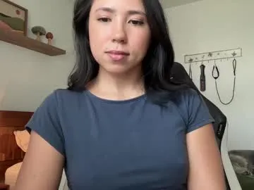 xunybany – webcam model profile photo Image 13