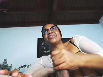 hina_porn – webcam model profile photo Image 5