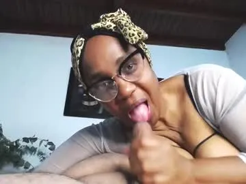 hina_porn – webcam model profile photo Image 6