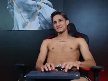 octavarium211 – webcam model profile photo Image 4