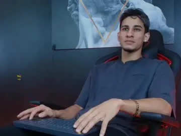 octavarium211 – webcam model profile photo Image 6