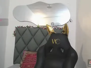 zoe_koller – webcam model profile photo Image 15