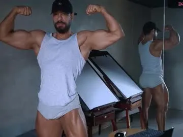 jacques_season – webcam model profile photo Image 5