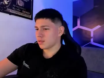 aplant_ – webcam model profile photo Image 13