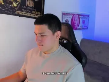 aplant_ – webcam model profile photo Image 2