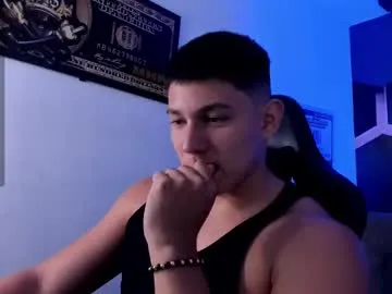 aplant_ – webcam model profile photo Image 9