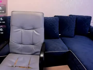 hina_porn – webcam model profile photo Image 12