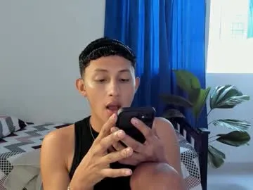 Twins666 – webcam model profile photo Image 5