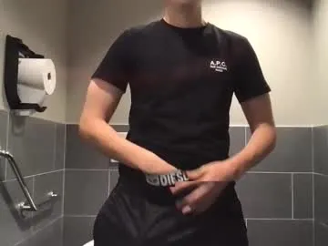 TwoPlay – webcam model profile photo Image 11