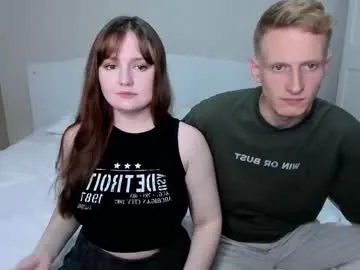 IORio2 – webcam model profile photo Image 8