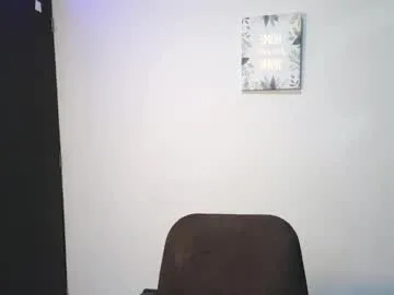 bambi_lu – webcam model profile photo Image 2