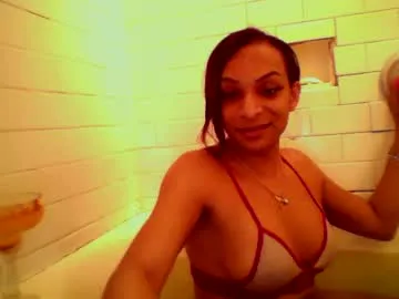 manussa69 – webcam model profile photo Image 6